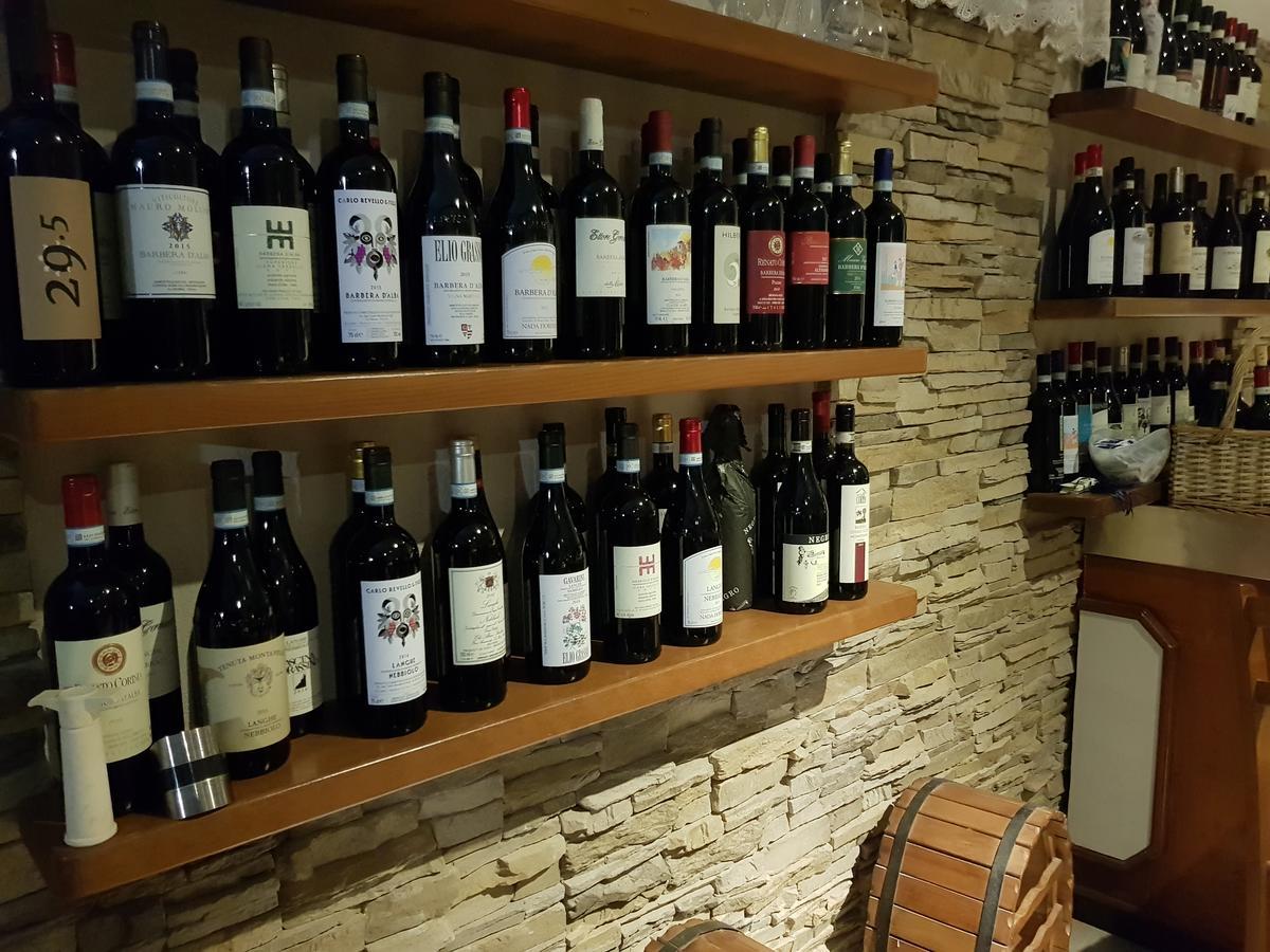Ristorante Albergo 'L Bunet Cortemilia ภายนอก รูปภาพ